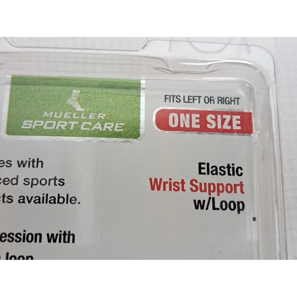 Mueller Sport Care Elastic Wrist Support with Loop One Size Black